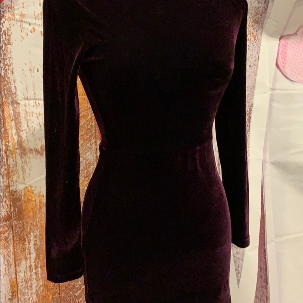 🌸NWT INSIGHT DEEP PURPLE VELVET DRESS - Picture 3 of 8